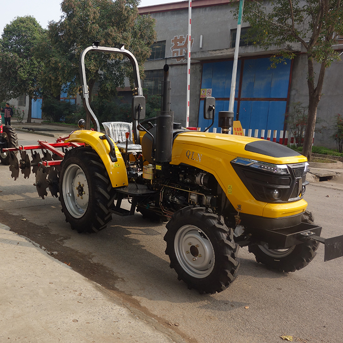 Low Price Farm 40HP Wheel Tractor With Plough